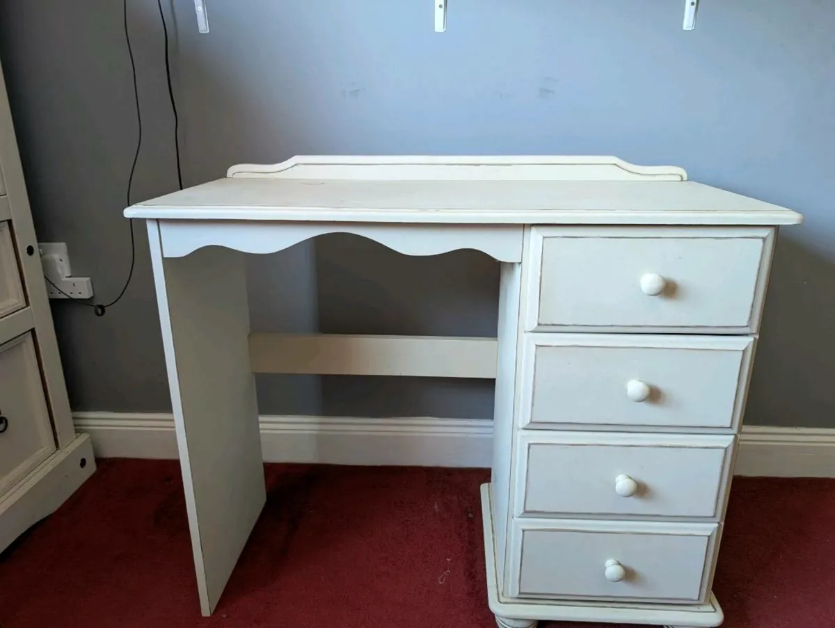 Vanity Desk / Dressing table - Image 1