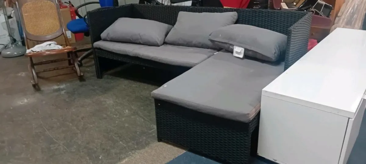 Modern L Shaped Conservatory Sofa