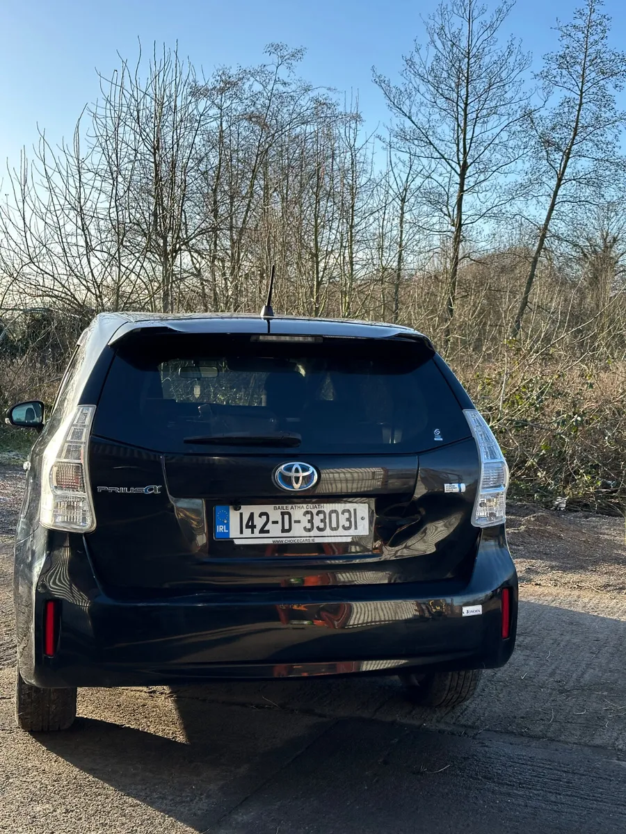 Toyota Prius Alpha 2014 7 seater - Image 4