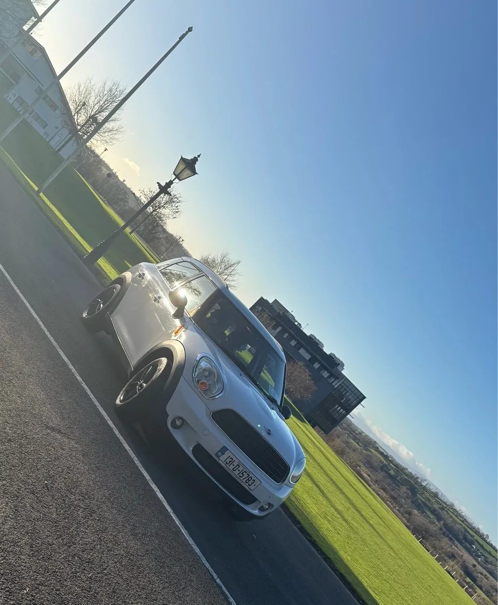 Mini countryman - Image 2