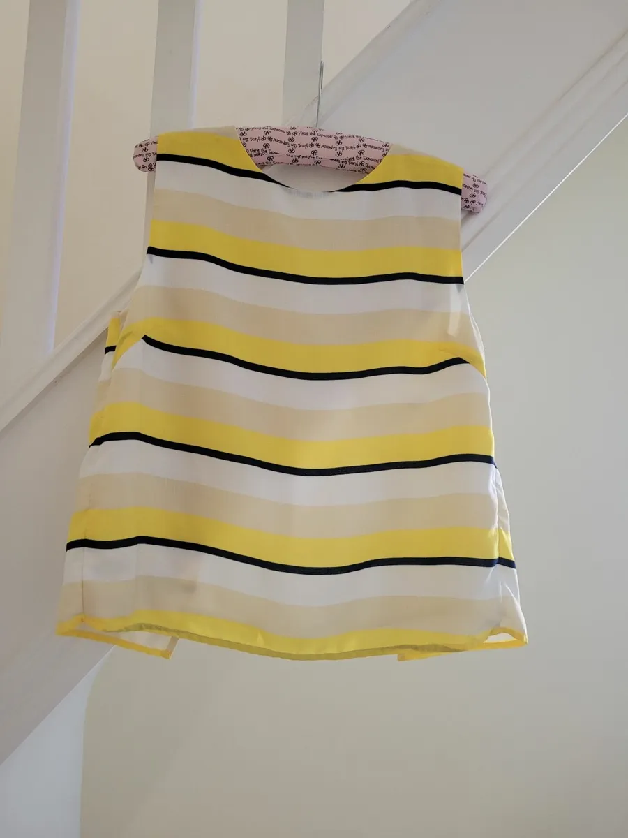 Womens Summer Top Small - Image 2