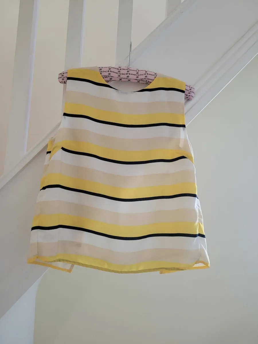 Womens Summer Top Small - Image 1