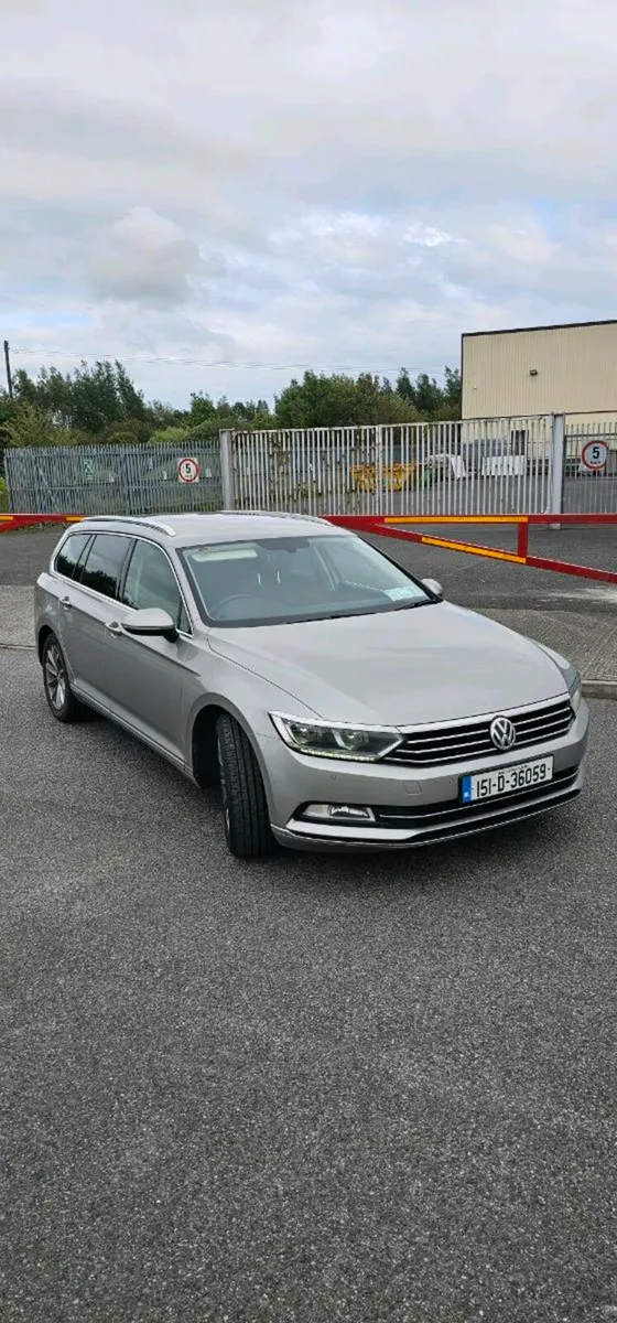 2015 Volkswagen Passat (High Spec) - Image 1