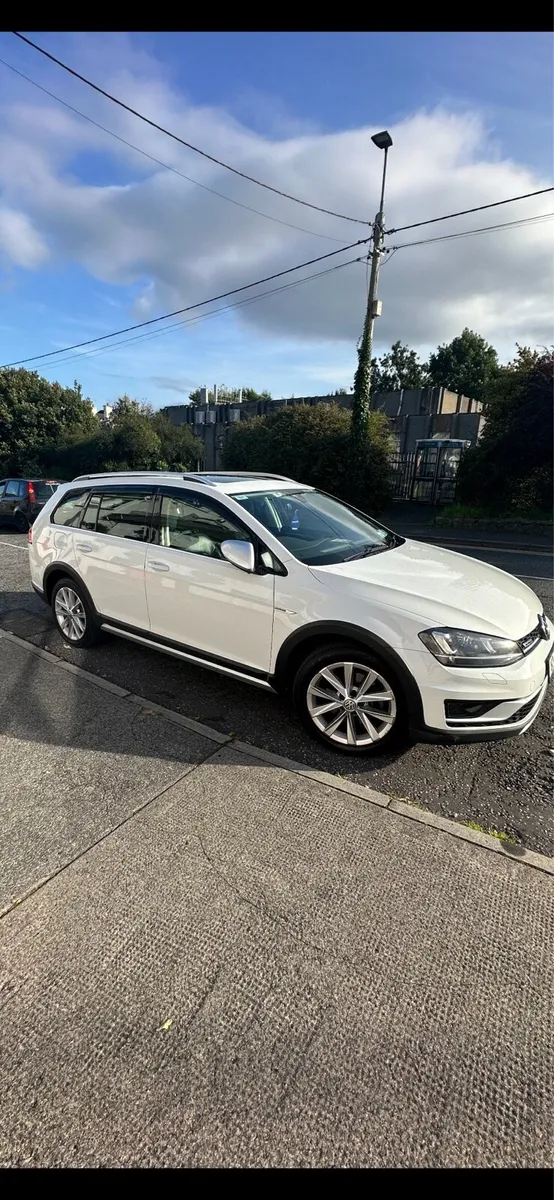 Volkswagen Golf Alltrack 4motion! - Image 1