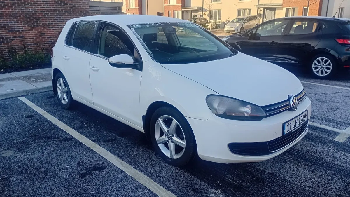 2011 Volkswagen Golf 1.2 - Image 2