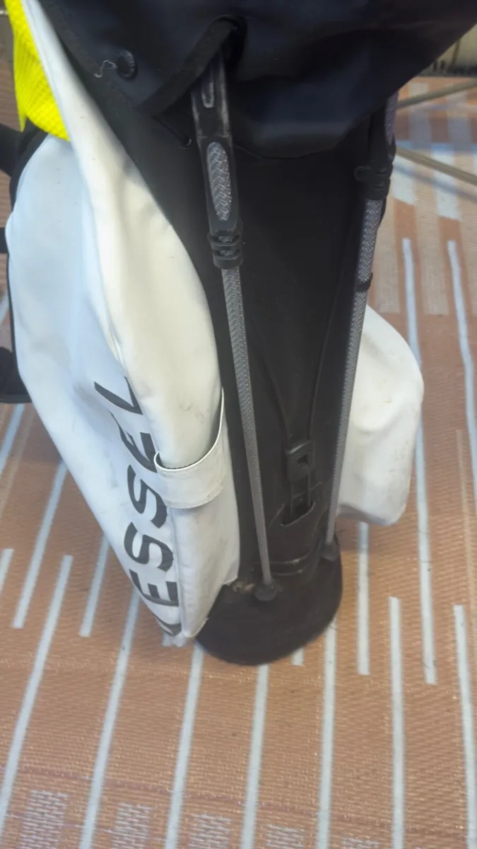 Student Golf bag - Image 1
