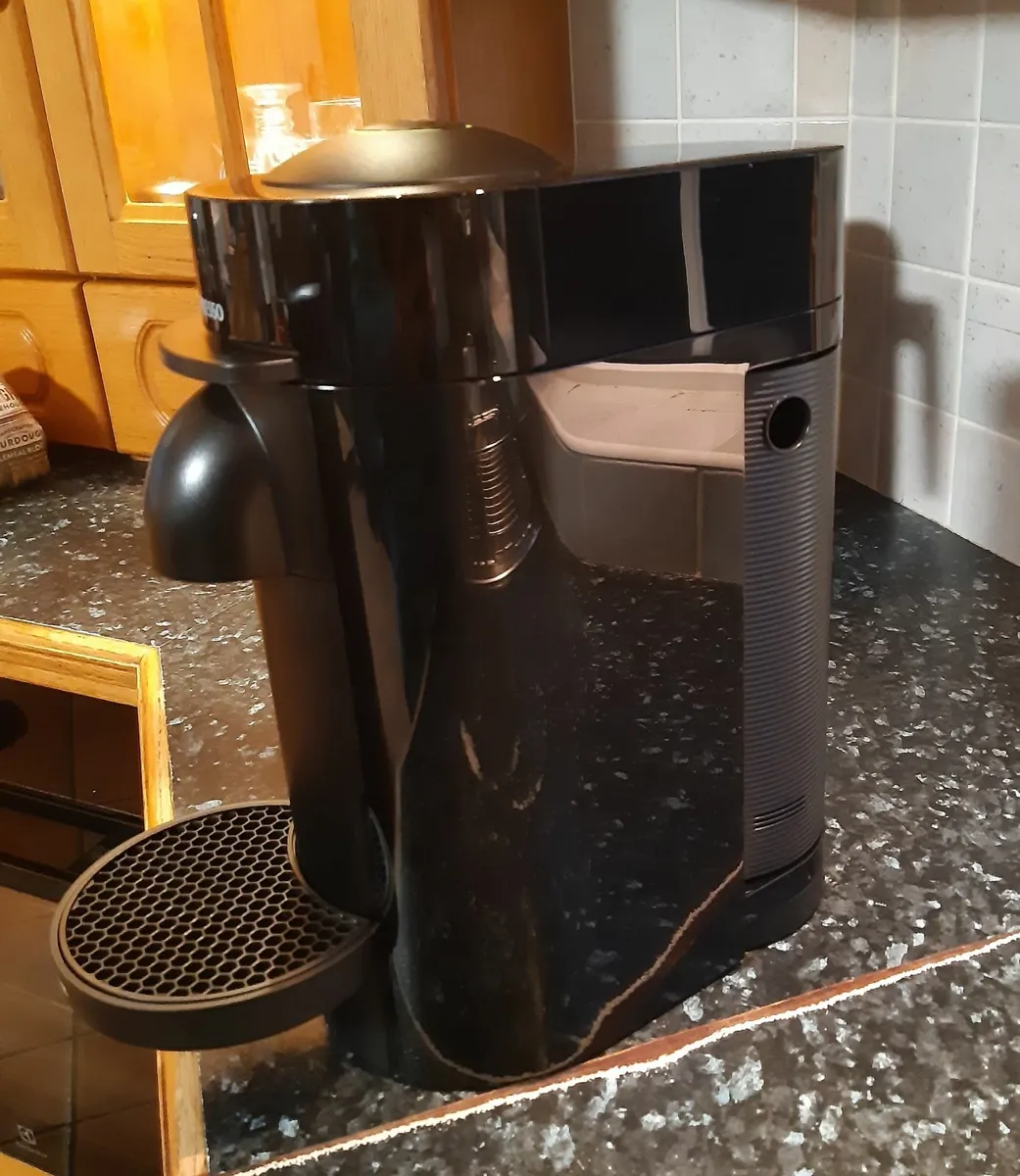 coffee machine,  Nespresso Vertuo Plus , Magimix - Image 2