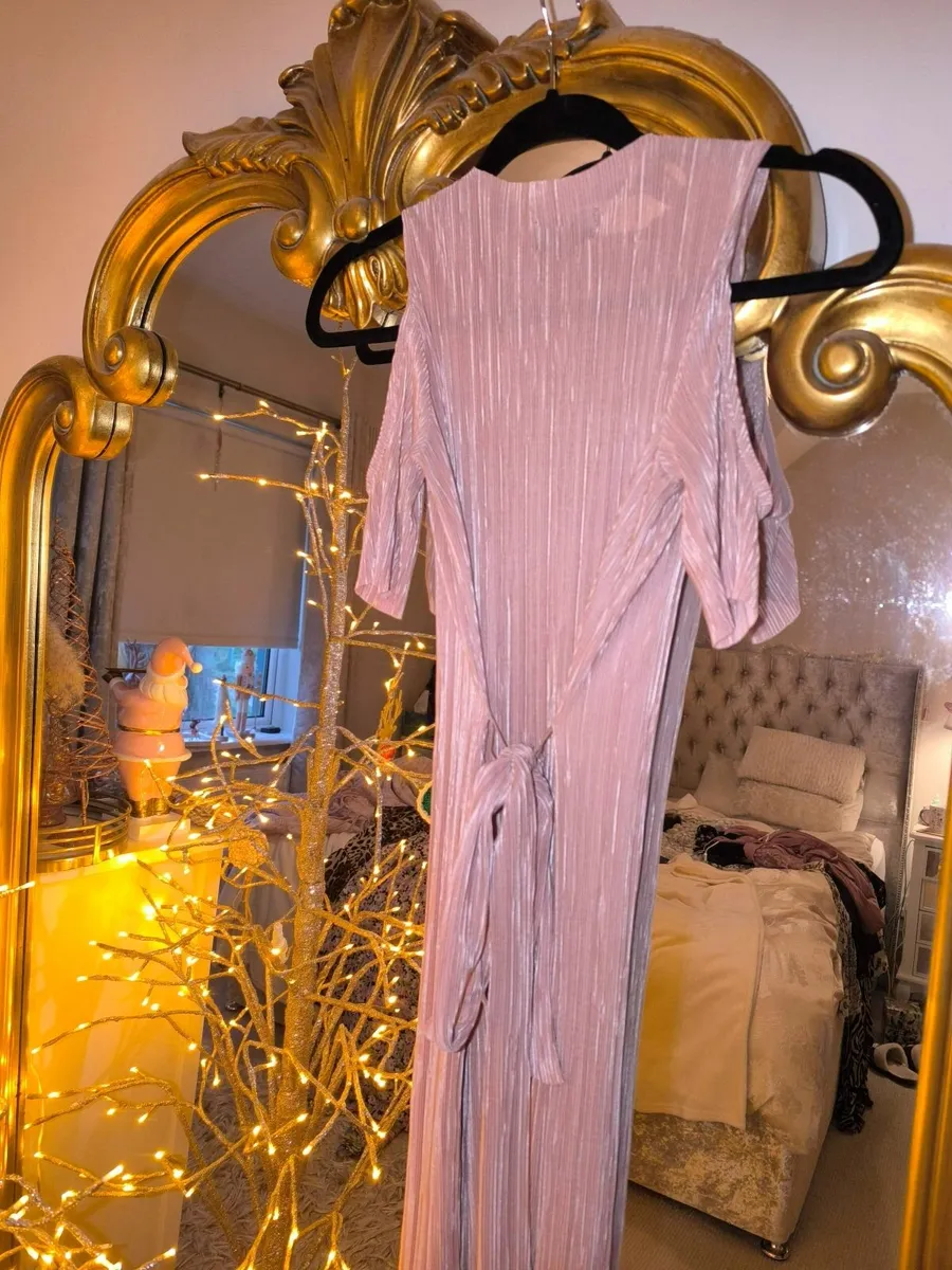 Array of Dresses Size Small - Image 2