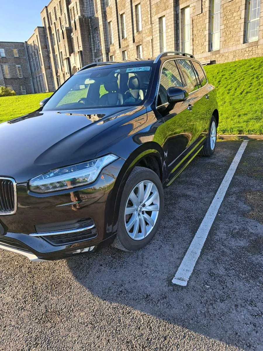 Volvo XC90, 7 seater, Diesel, 4WD, hitch , Auto - Image 2