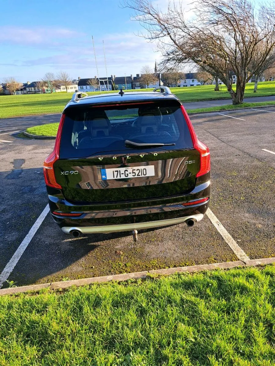 Volvo XC90, 7 seater, Diesel, 4WD, hitch , Auto - Image 3