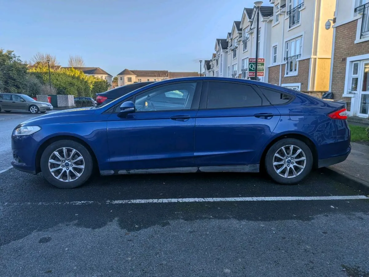 Ford Mondeo 1.5 hdi ( 6 speed manual transmission) - Image 2