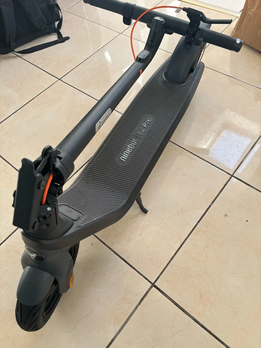 Segway Ninebot E2 pro electric scooter - Image 2