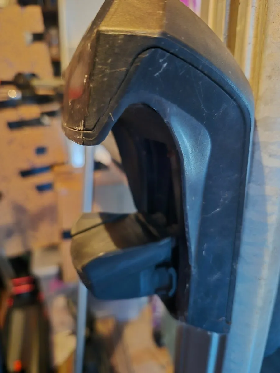 Thule pro Bike rack + 2 - Image 2