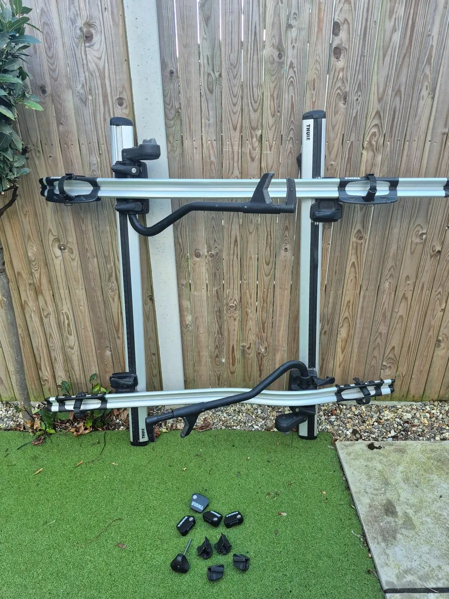 Thule pro Bike rack + 2 - Image 1
