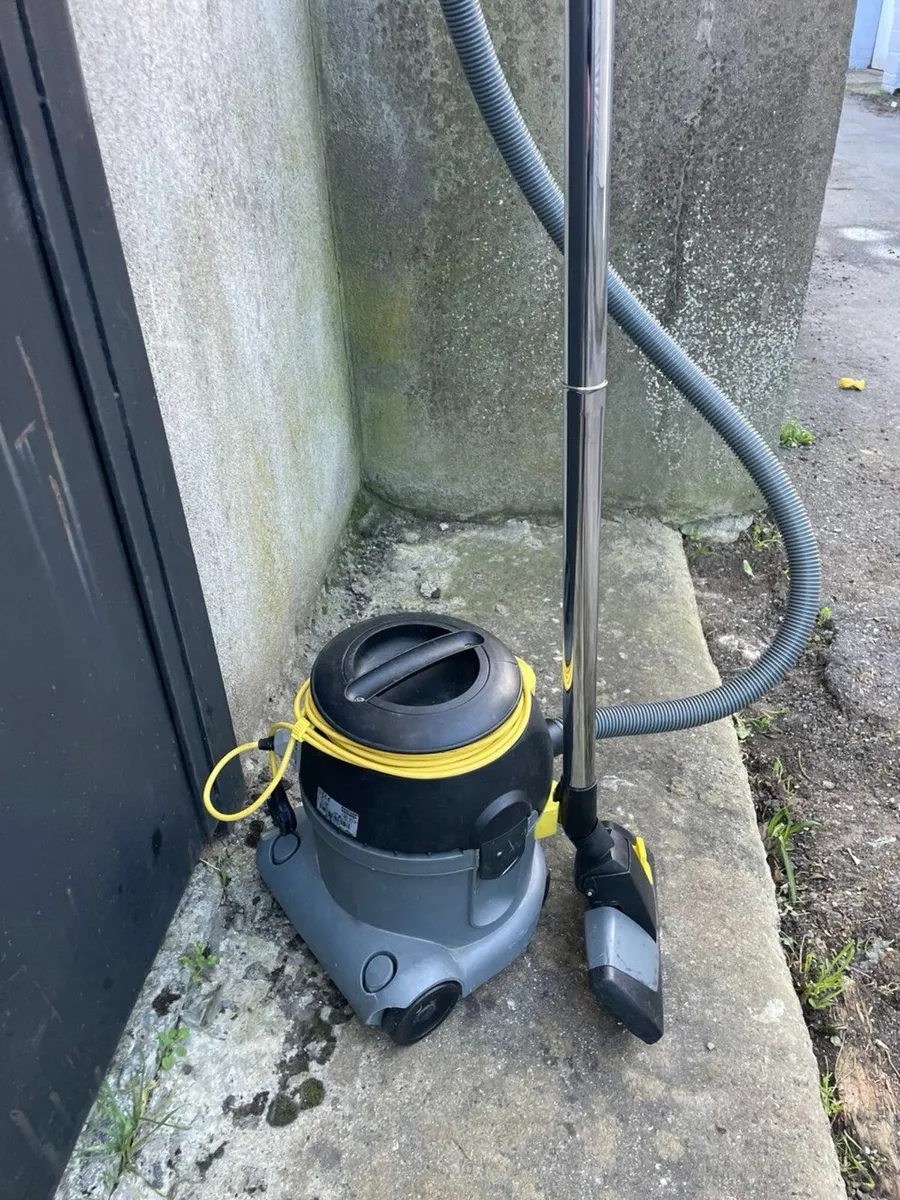 Karcher T10/1 Dry Vacuum Cleaner - Image 2