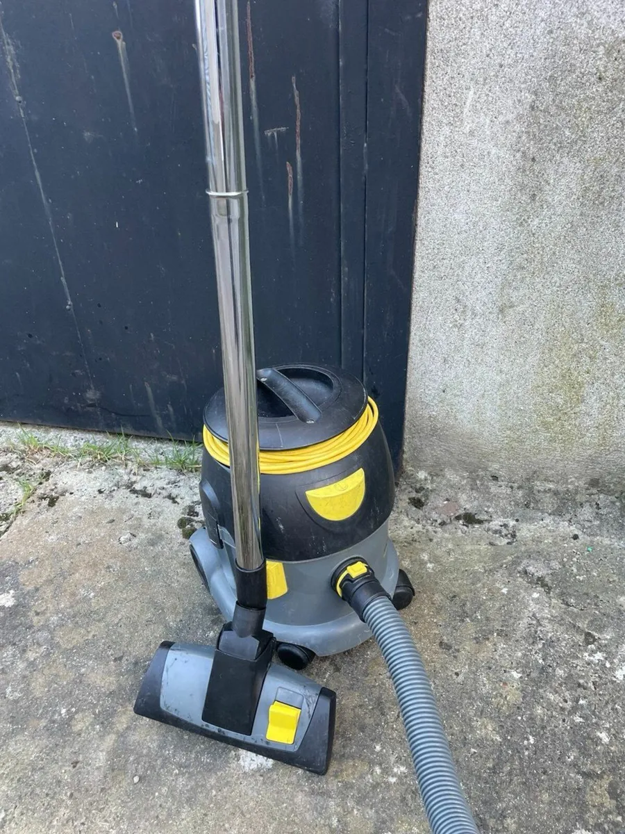 Karcher T10/1 Dry Vacuum Cleaner - Image 4