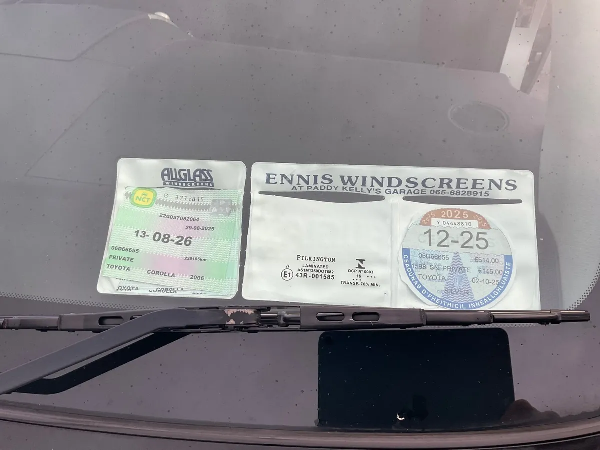 Toyota Corolla 2006 1.6 petrol  ( 7 seats ) - Image 2