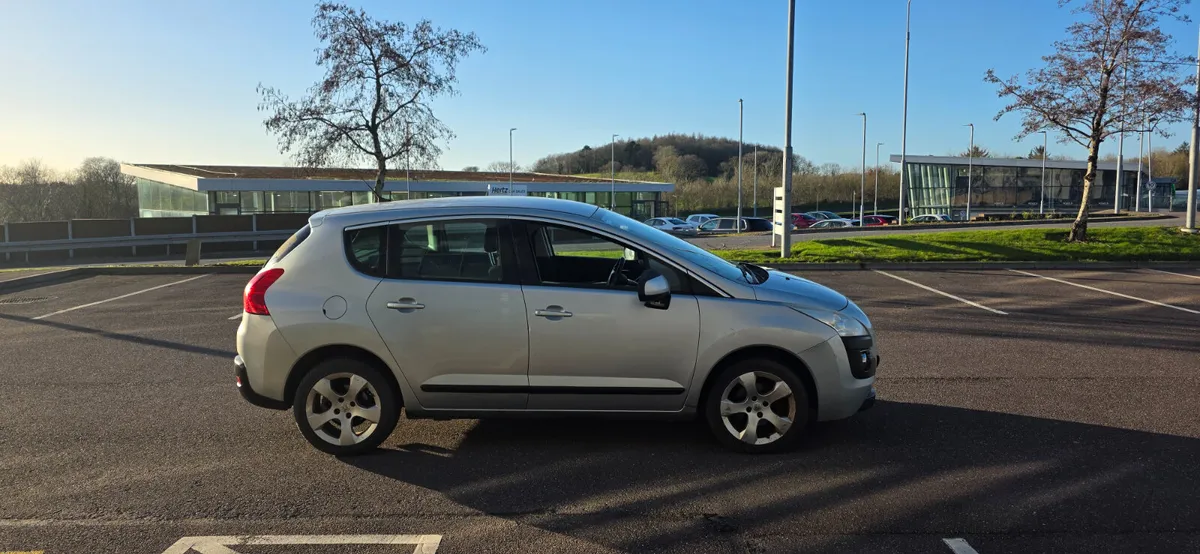 Peugeot 3008 New NCT One owner - Image 4