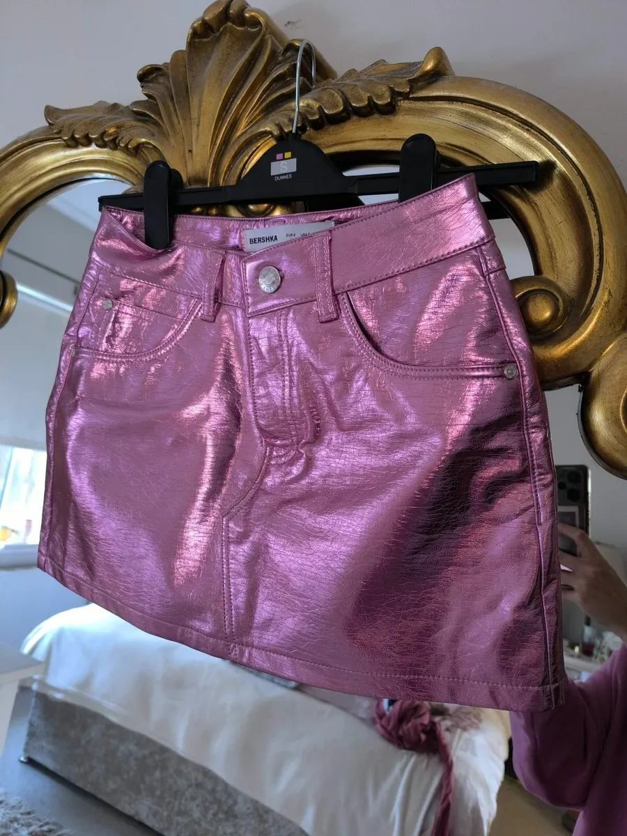 Array of dresses in size small €10 each - Image 1