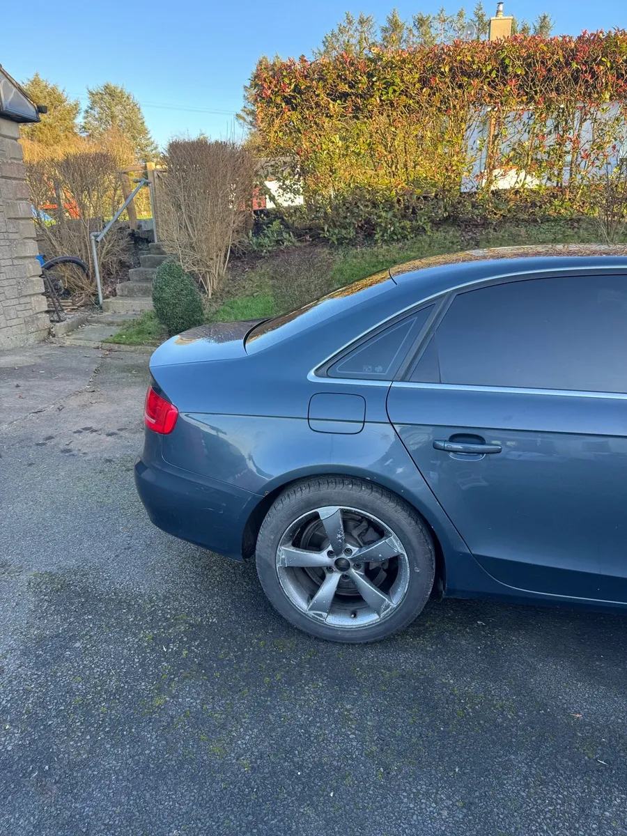 Audi A4 2011 - Image 4