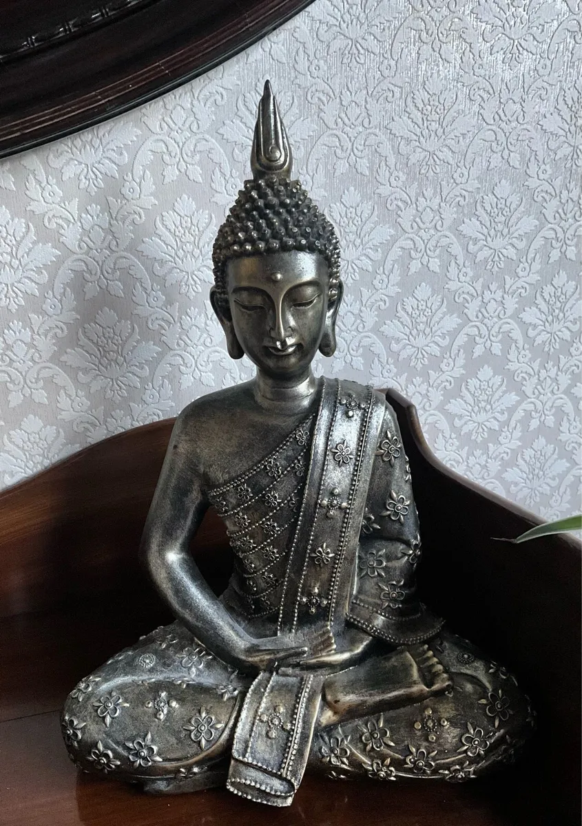 Large Gold Buddha Statue - Image 2