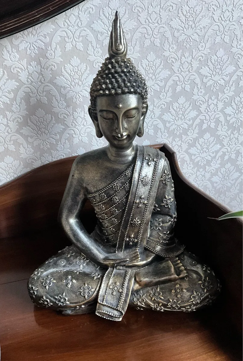Large Gold Buddha Statue - Image 3