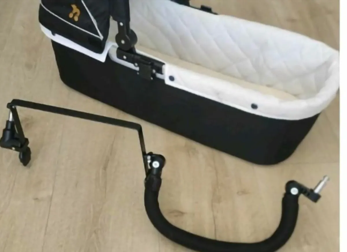 Outnabout newborn bassinet