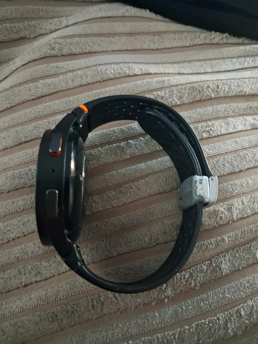 Samsung galaxy watch pro 5 - Image 2