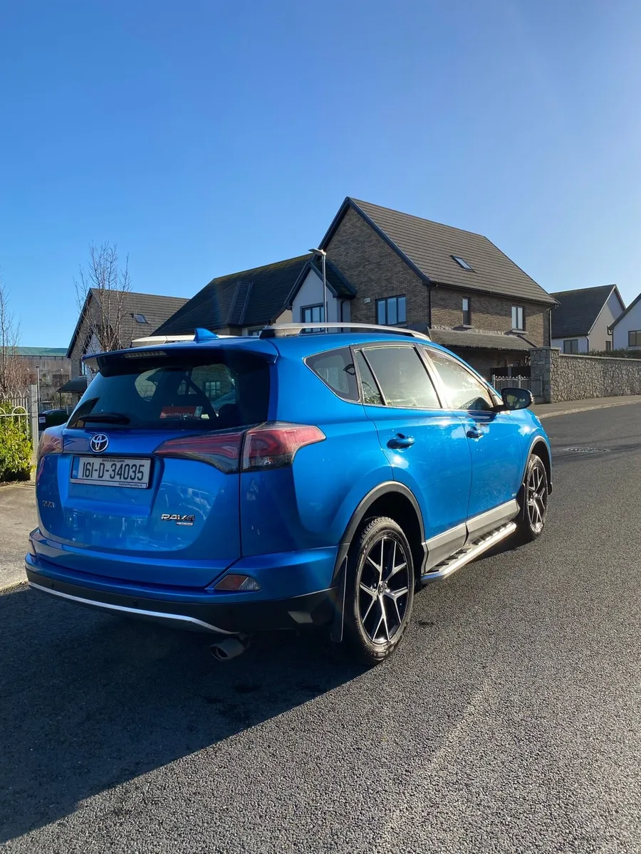 Toyota RAV4 2.0 Diesel Luna Sport - Image 4