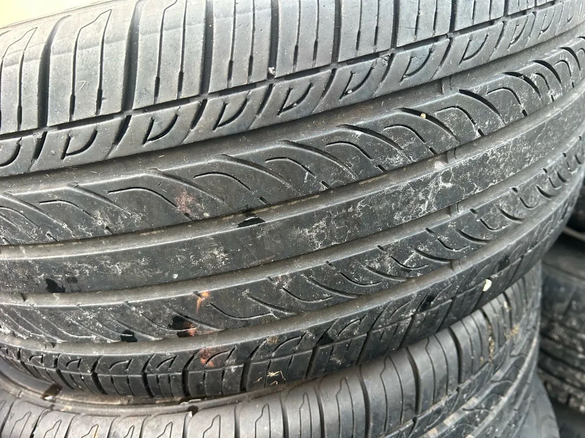 Vw Passat alloys 16inch - Image 3