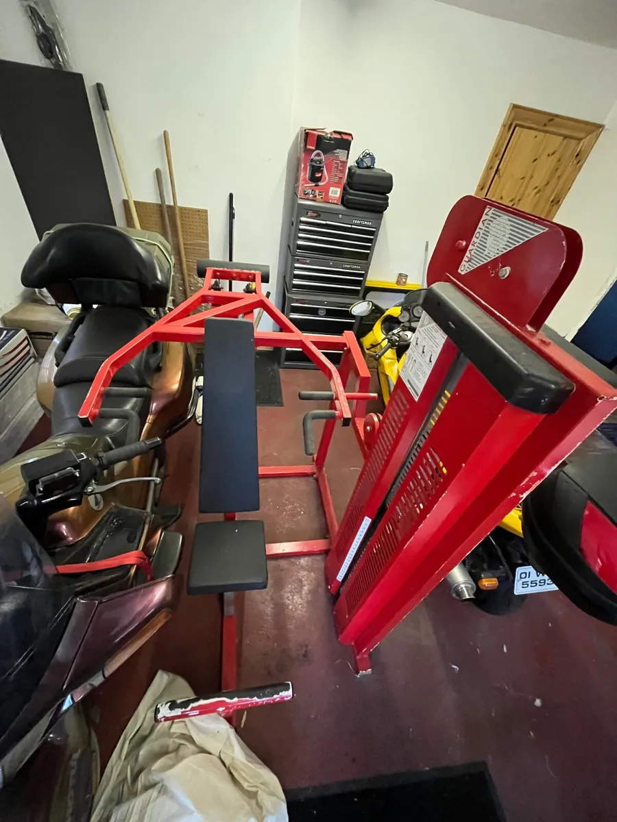 Gym equipment - Image 1