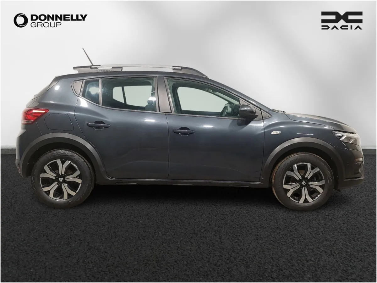 Dacia Sandero Stepway Hatchback Prestige - Image 3