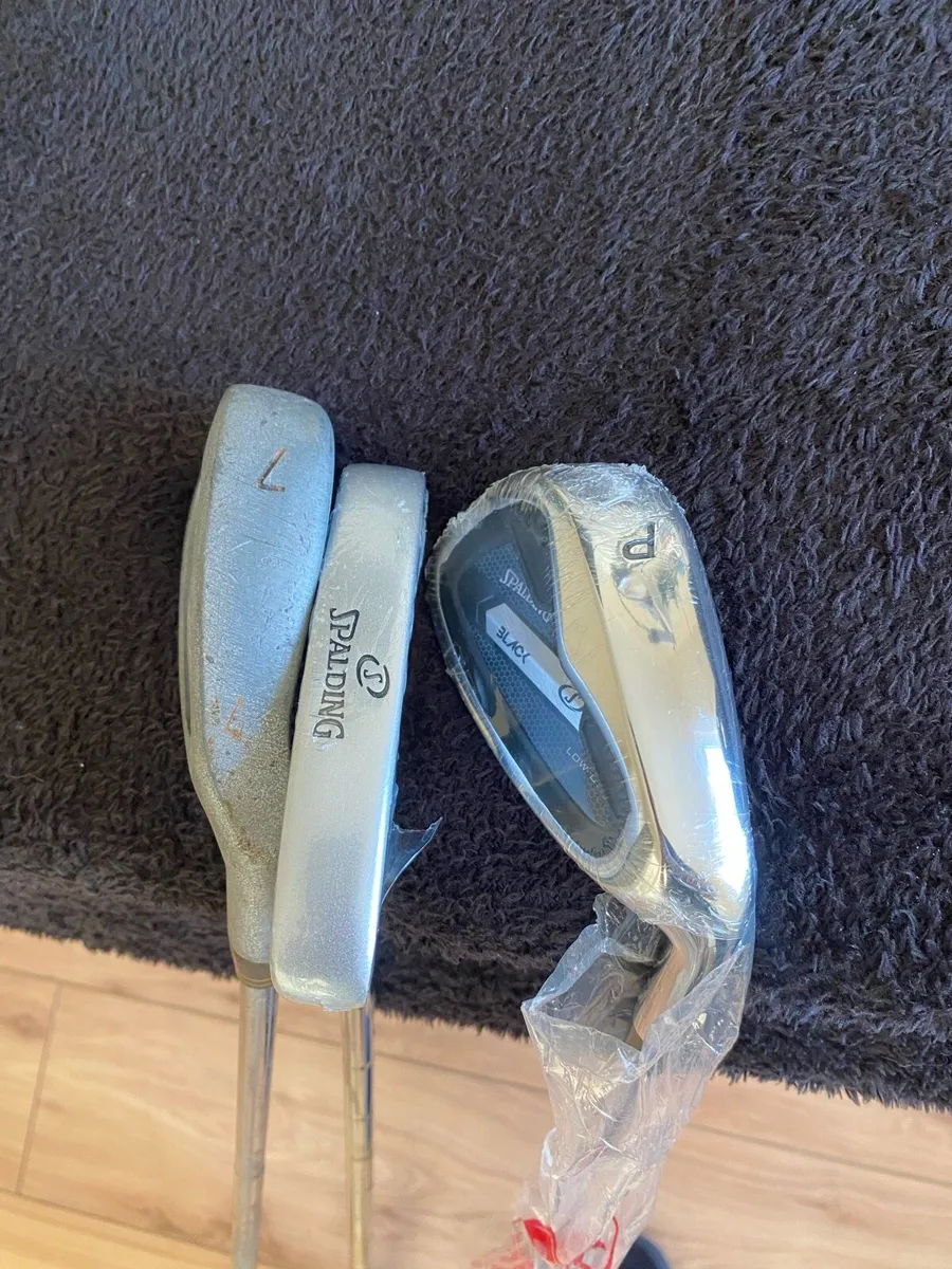 Golf clubs pitch and put - Image 2