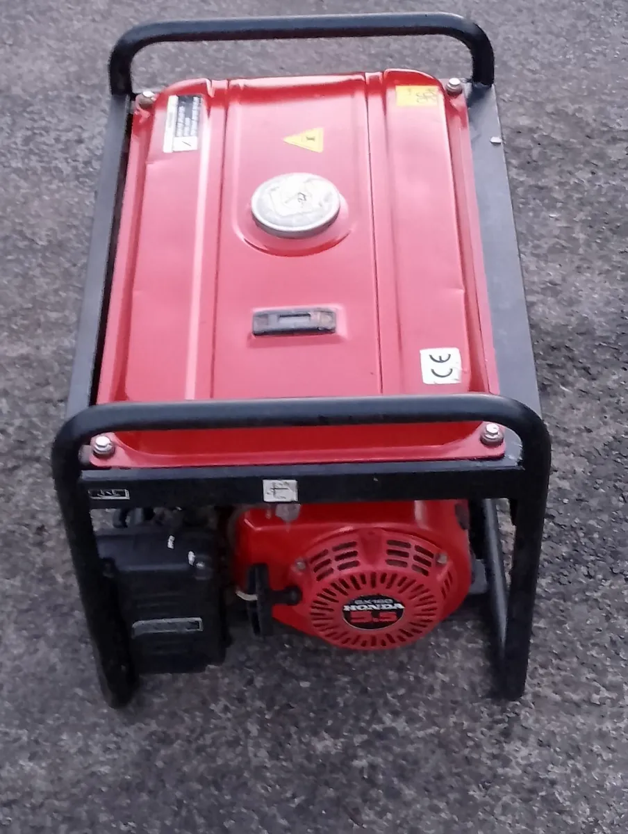 Petrol generator 3000 - Image 1