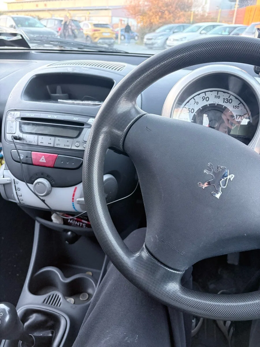 puegeot 107 (perfect for field car) - Image 4