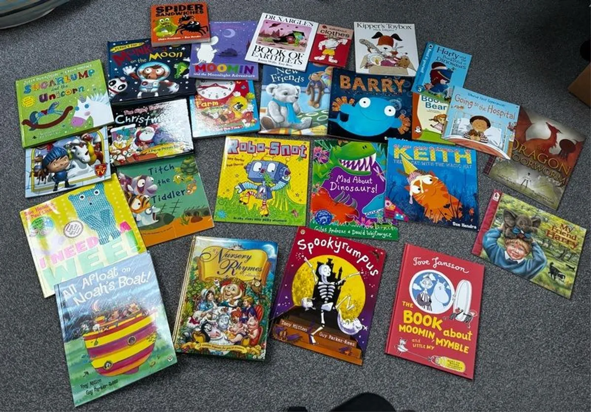 Great condition - assorted kids' books