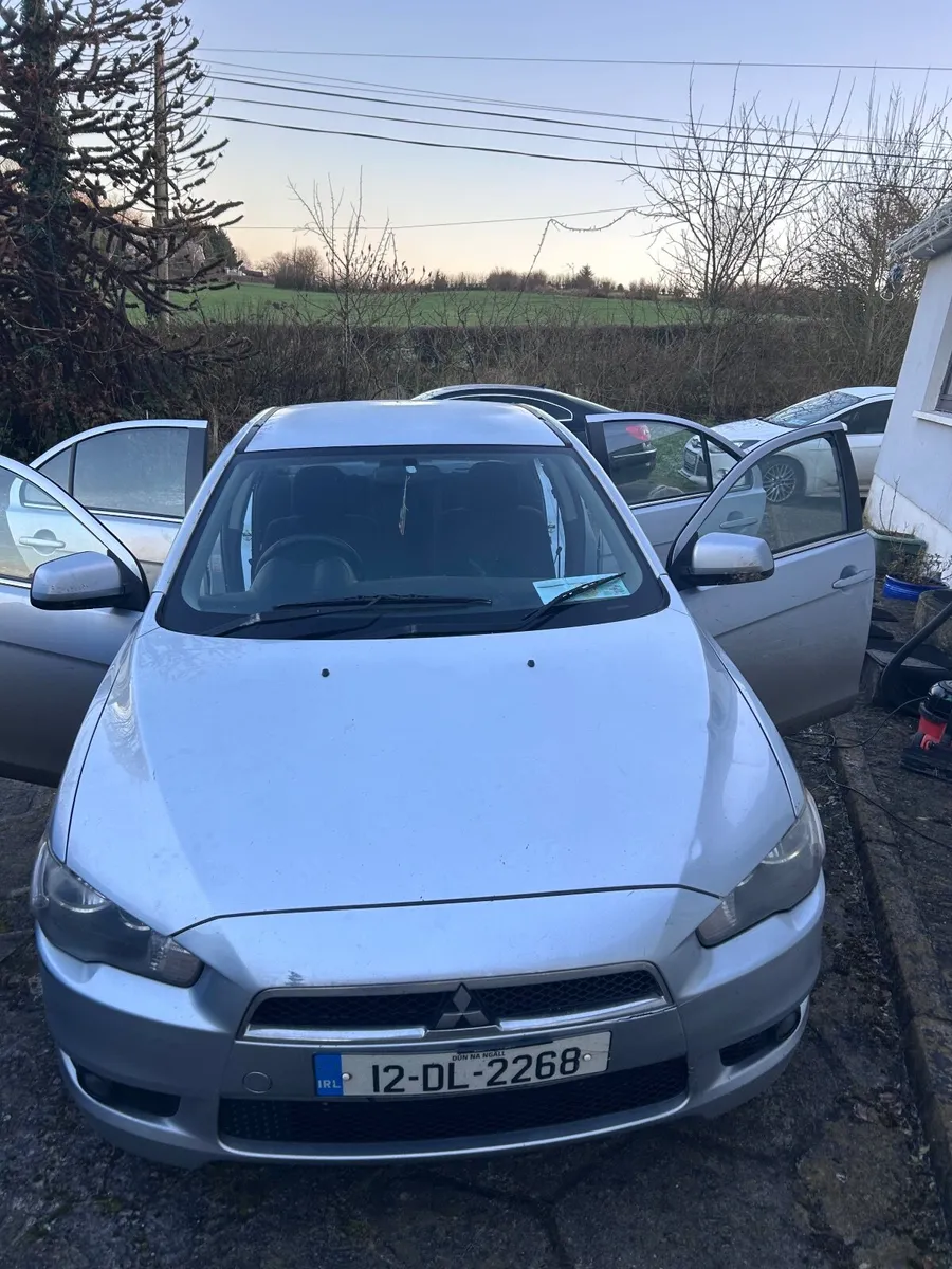 Mitsubishi Lancer 2012 - Image 2
