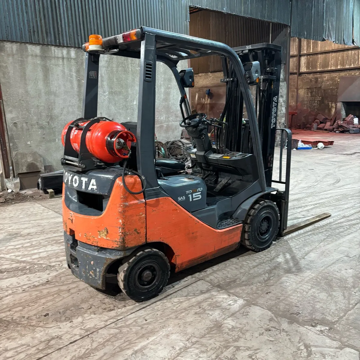 Toyota 1.5 Forklift - Image 2