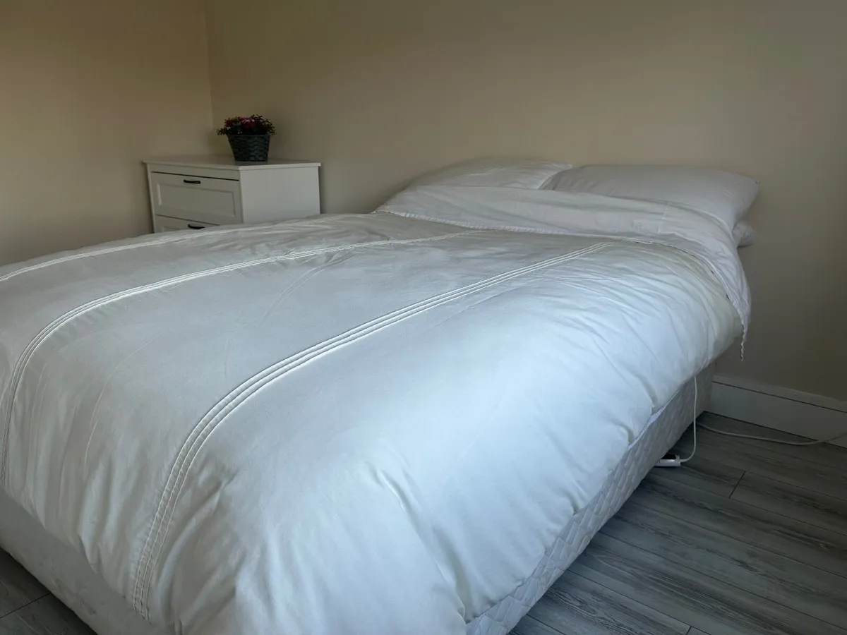 Respa 4ft Double Bed Base & Mattress - Image 1