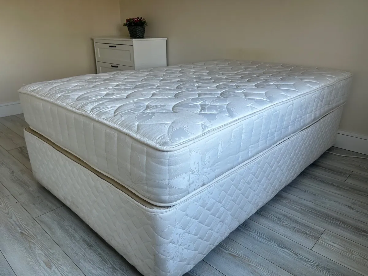 Respa 4ft Double Bed Base & Mattress - Image 4
