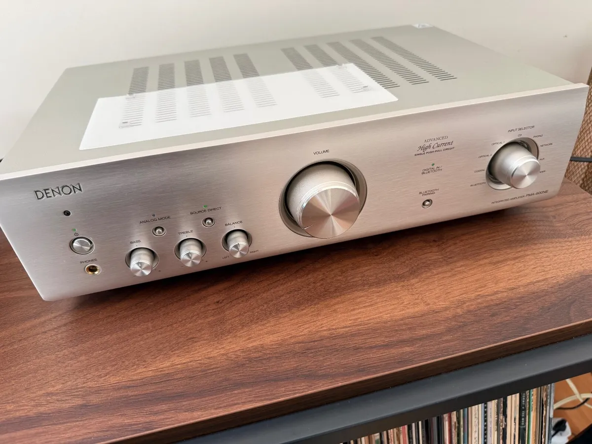 Denon PMA600NE Stereo Ampliflier (silver) - Image 1