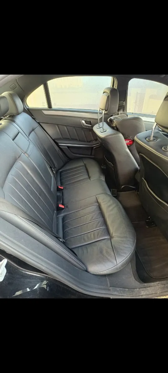 Mercedes-Benz EClass 2015 Hybrid 2.1L diesel 9000e - Image 4