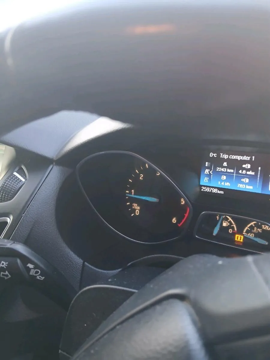 Ford focus - Image 4