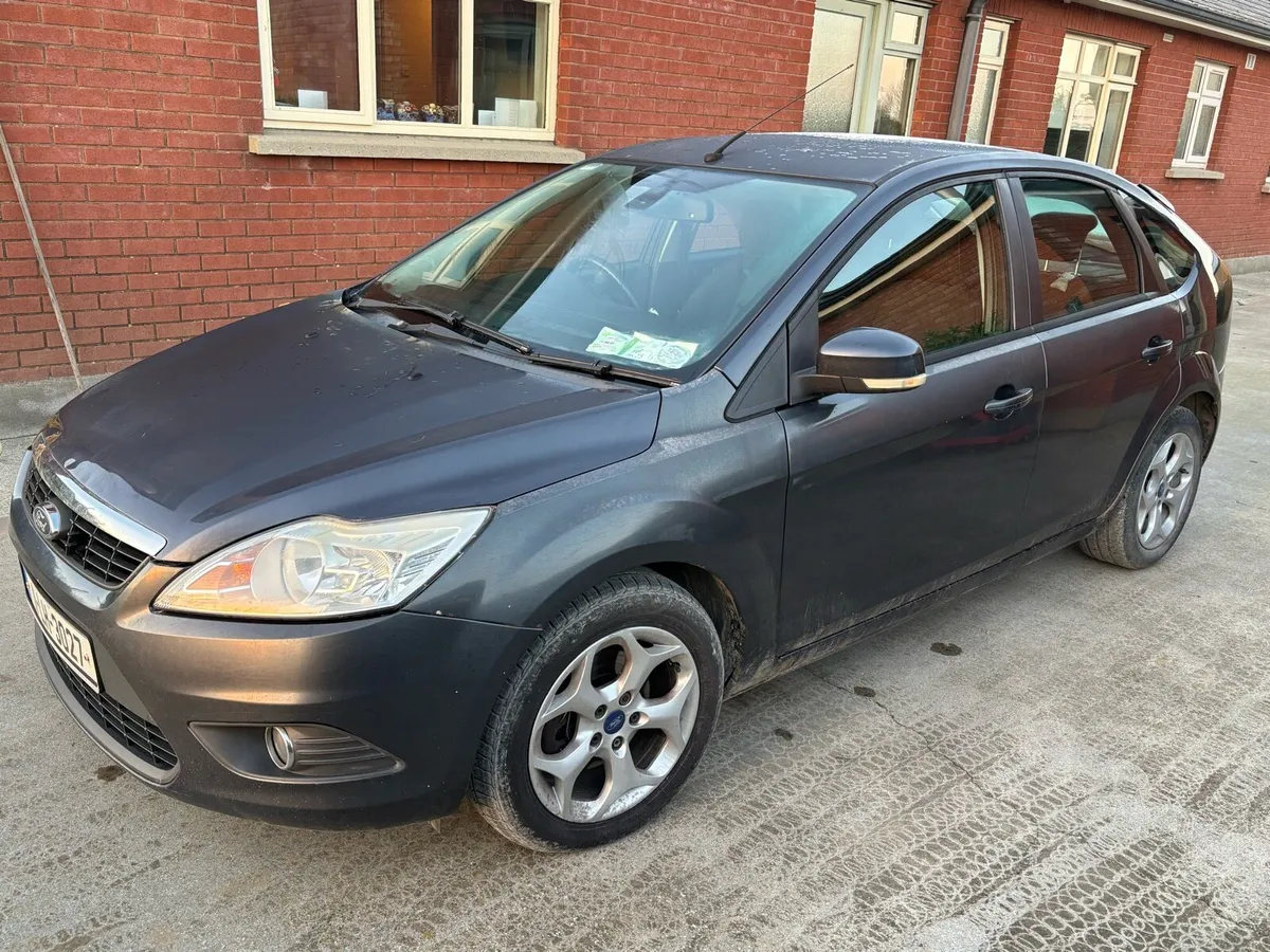 Ford focus 2011 - Image 2