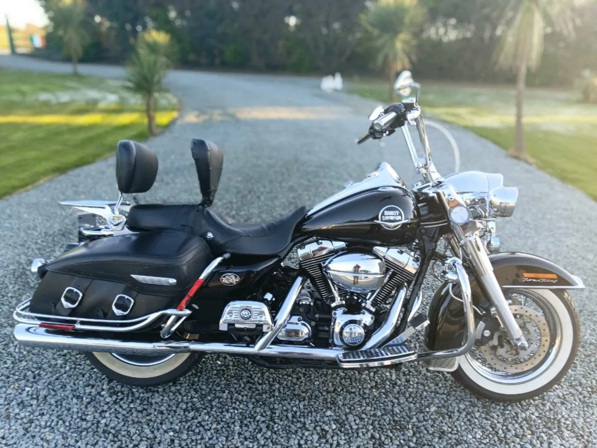 08 HARLEY ROAD KING CLASSIC 1584 cc - Image 1