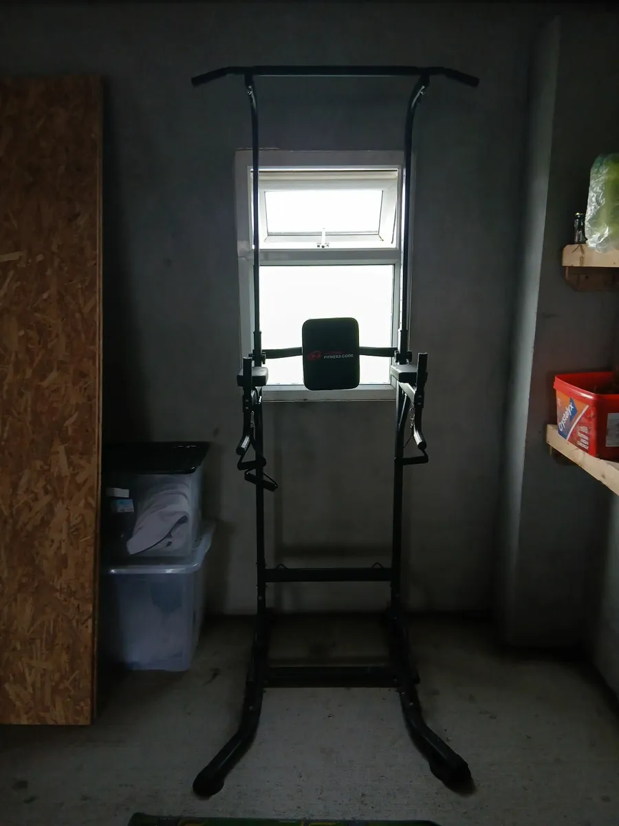 Dip station /pull up /chin ups - Image 3