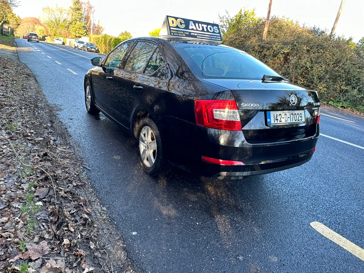 142 SKODA OCTAVIA DIESEL - Image 3
