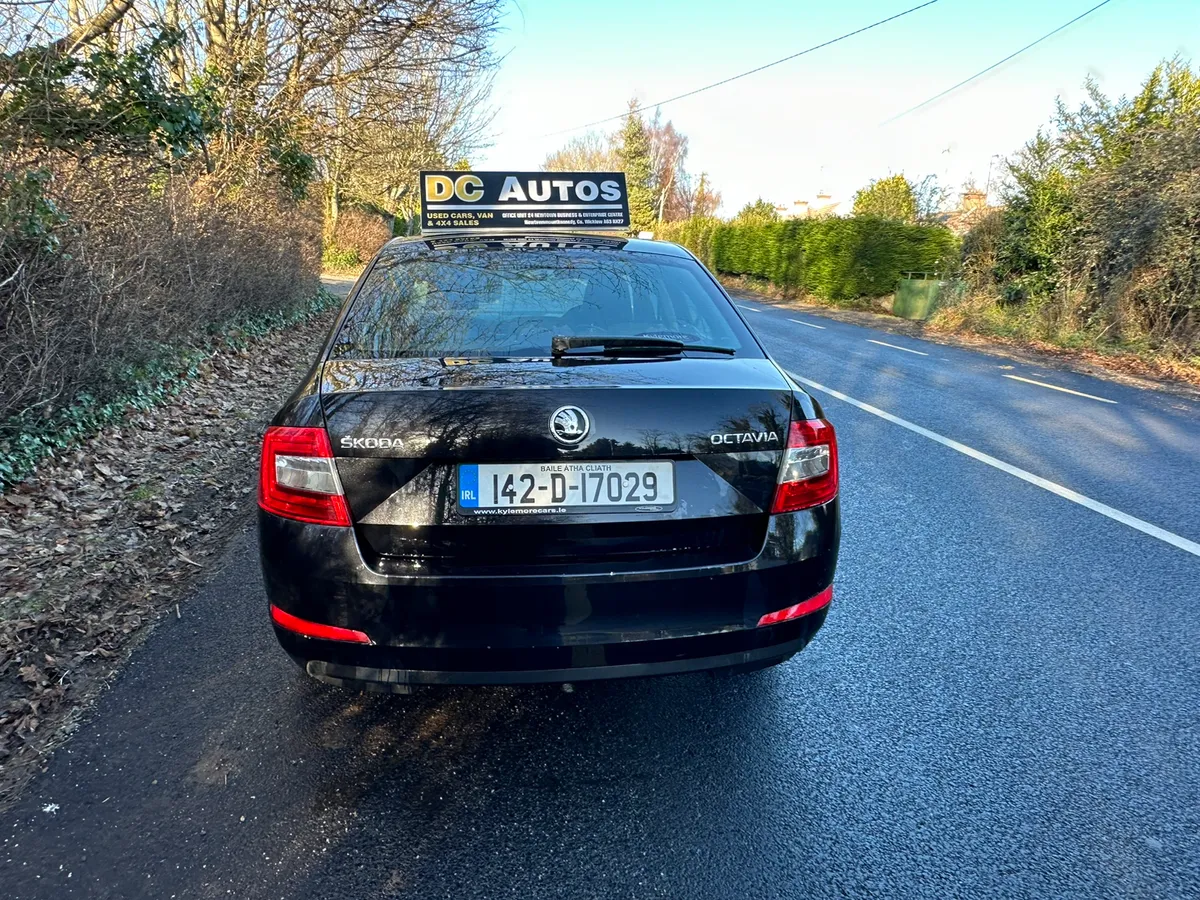 142 SKODA OCTAVIA DIESEL - Image 4