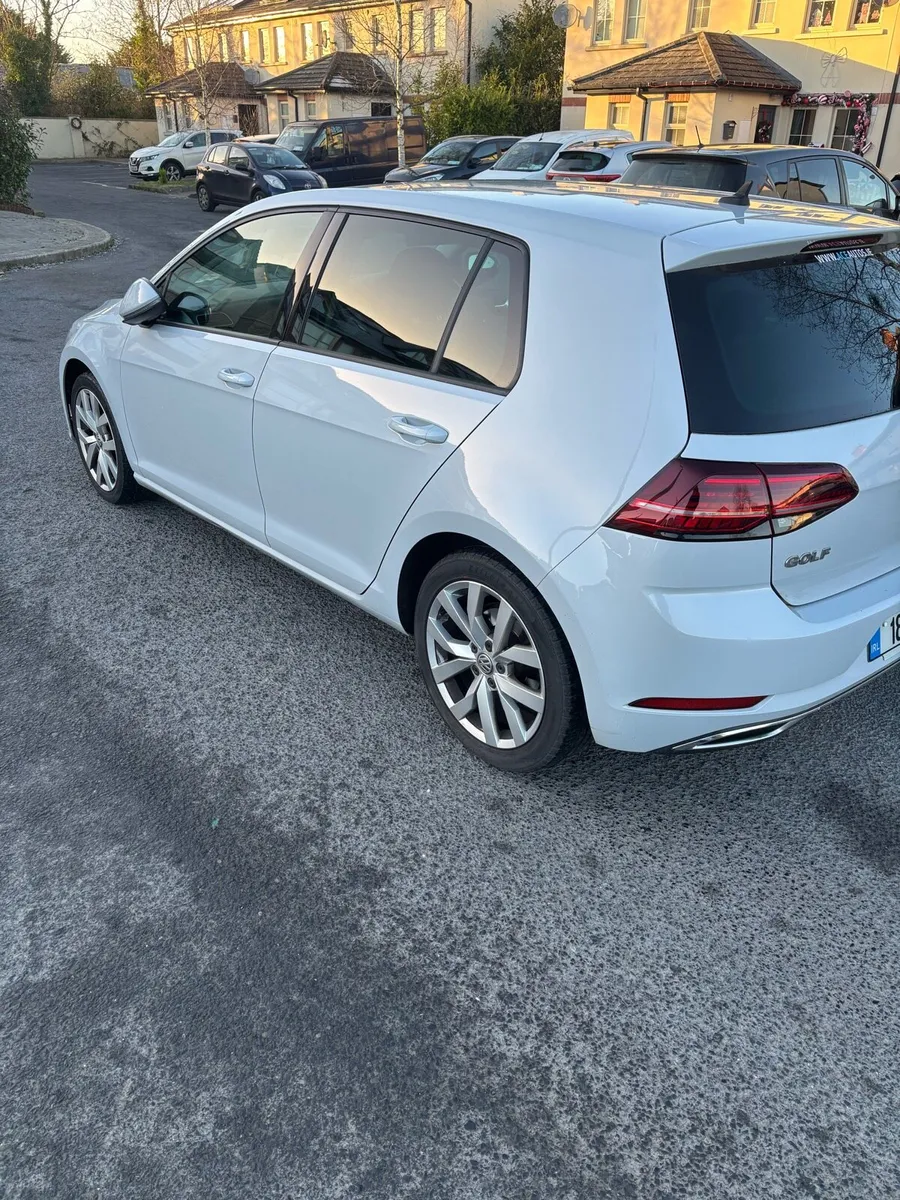 VOLKSWAGEN GOLF 2018 1.4 TSI - Image 4