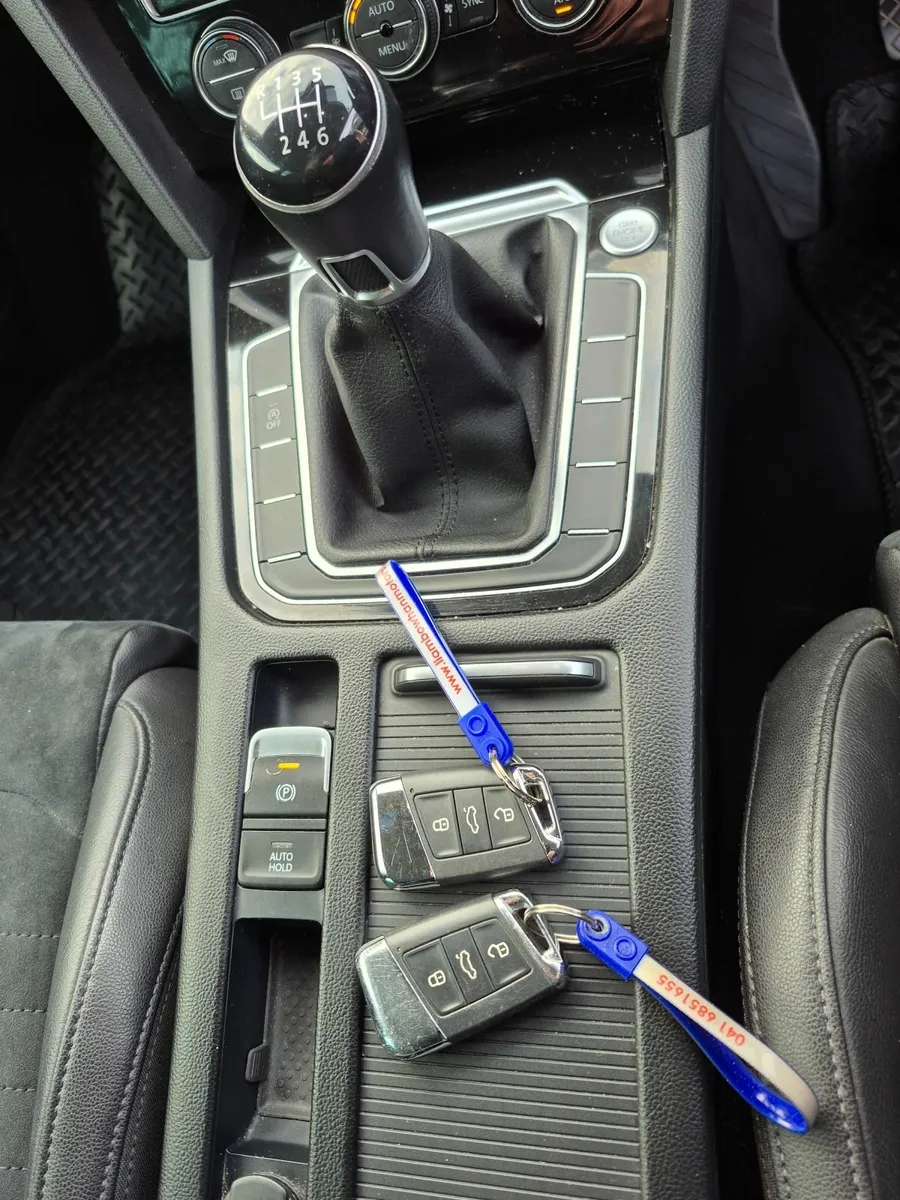 Volkswagen Passat 2019 - Image 4